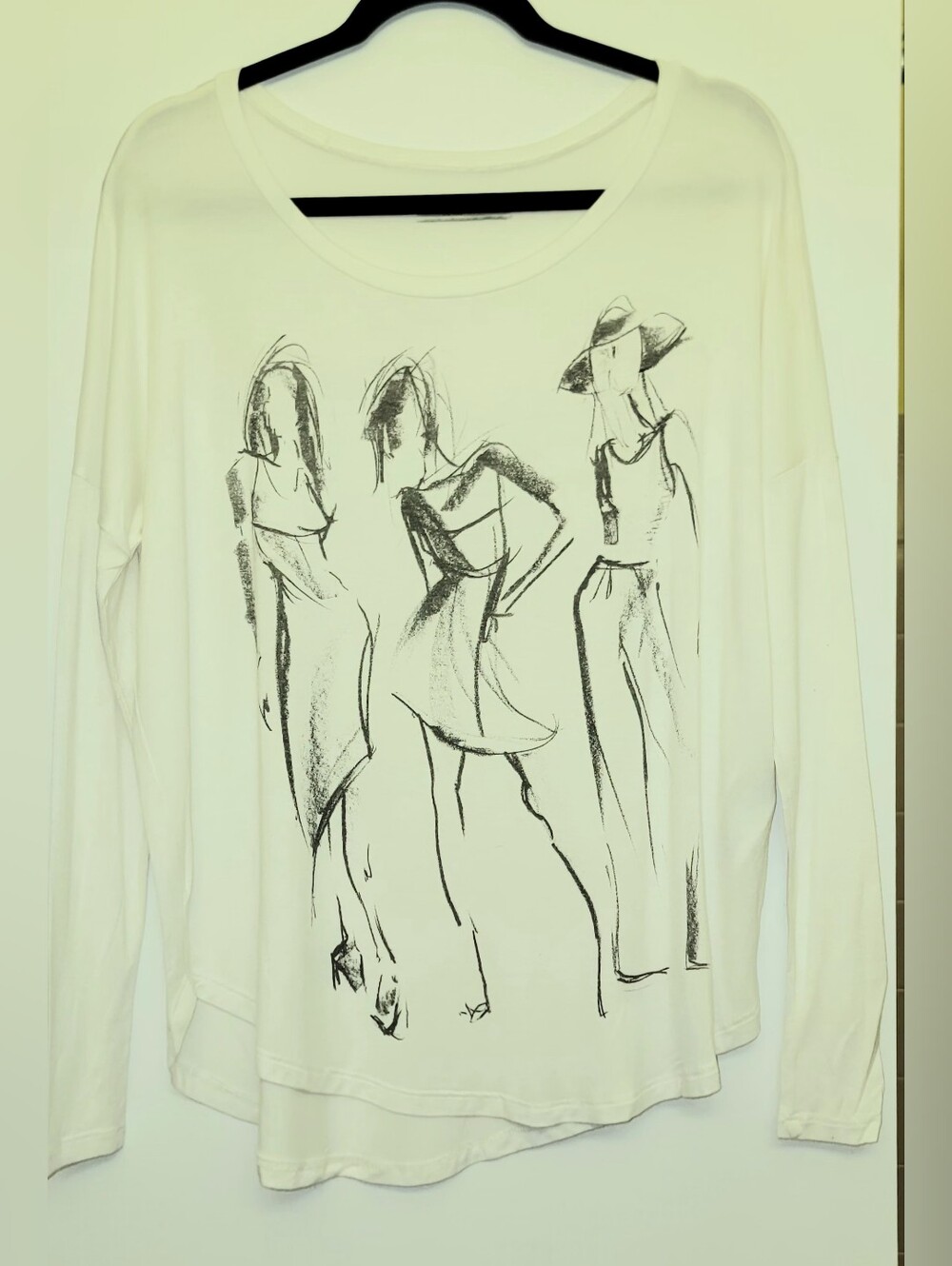 Vintage Abercrombie & Fitch White Long-Sleeve Top with Fashion Sketch Graphic